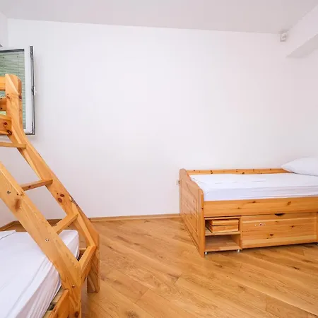 Apartment Bacvice